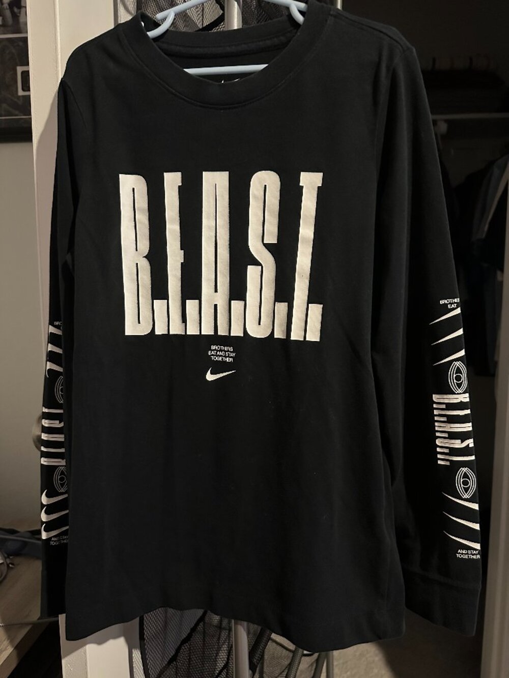 Nike Dri-FIT B.E.A.S.T. Long Sleeve Shirt Boys Small Black